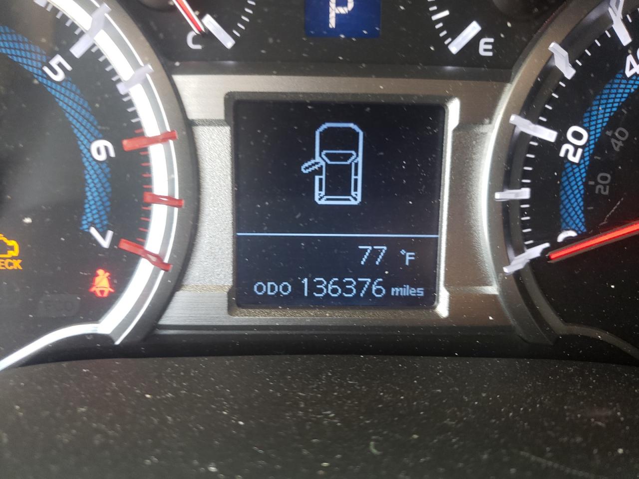 Zdjęcie 8 z aukcji – 2014 TOYOTA 4RUNNER SR z VIN JTEZU5JR7E5068338