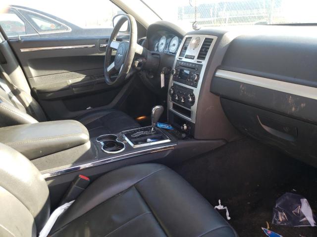 Photo 5 from auction – 2010 CHRYSLER 300 TOURIN with VIN 2C3CA5CV3AH327735
