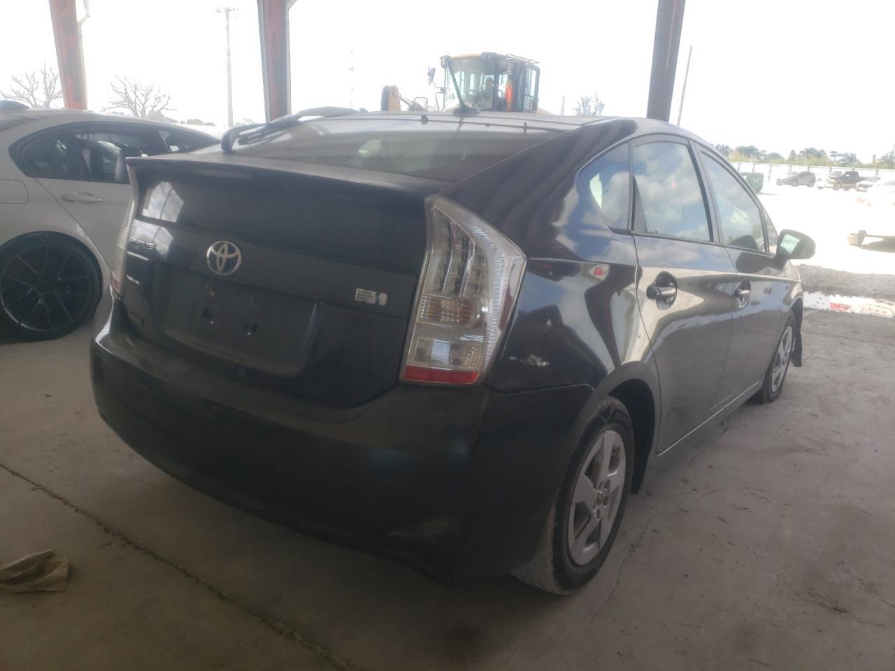 Photo 4 from auction – 2010 TOYOTA PRIUS with VIN JTDKN3DU5A0115963