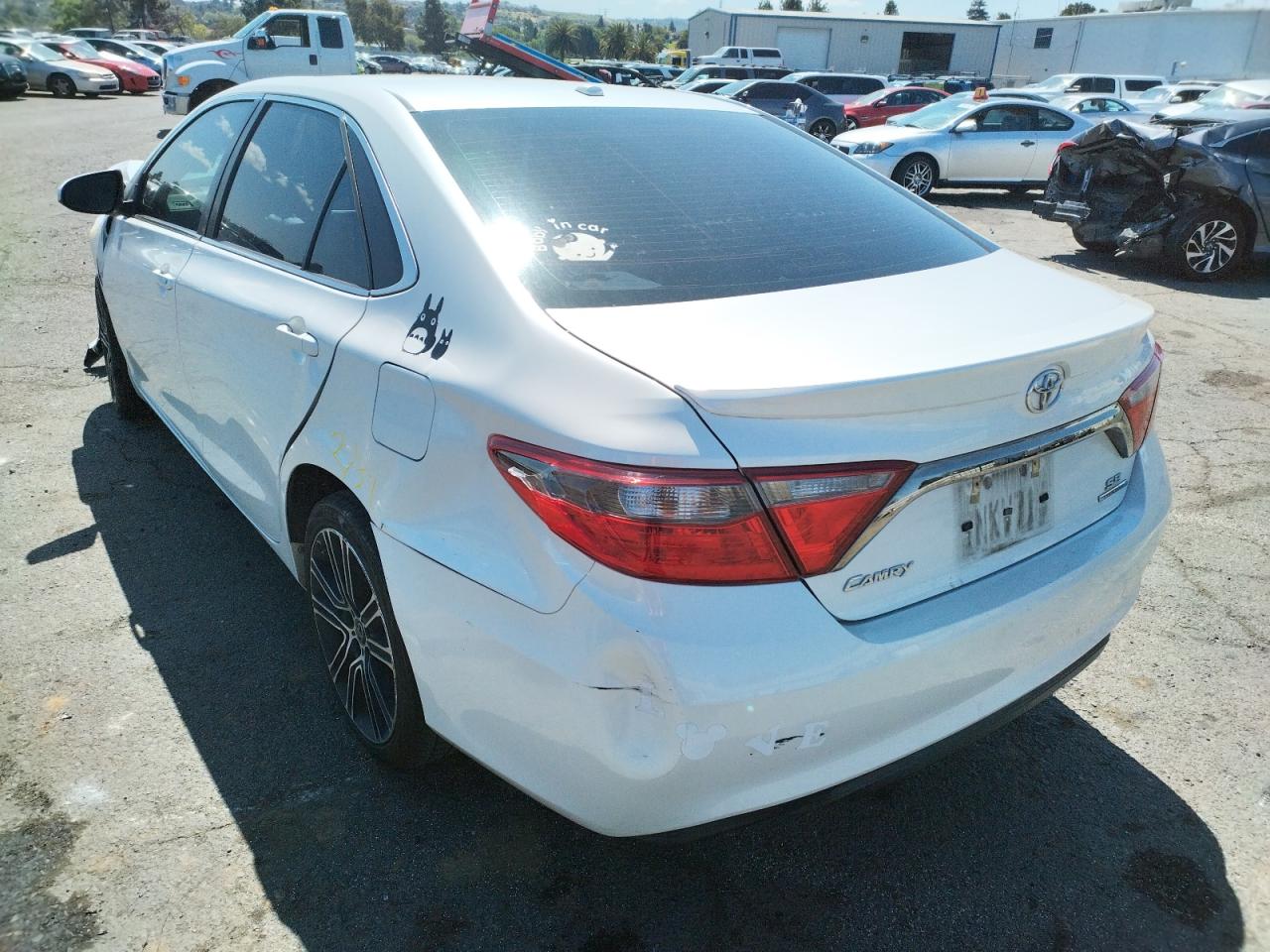 Photo 3 from auction – 2016 TOYOTA CAMRY LE with VIN 4T1BF1FK7GU502007
