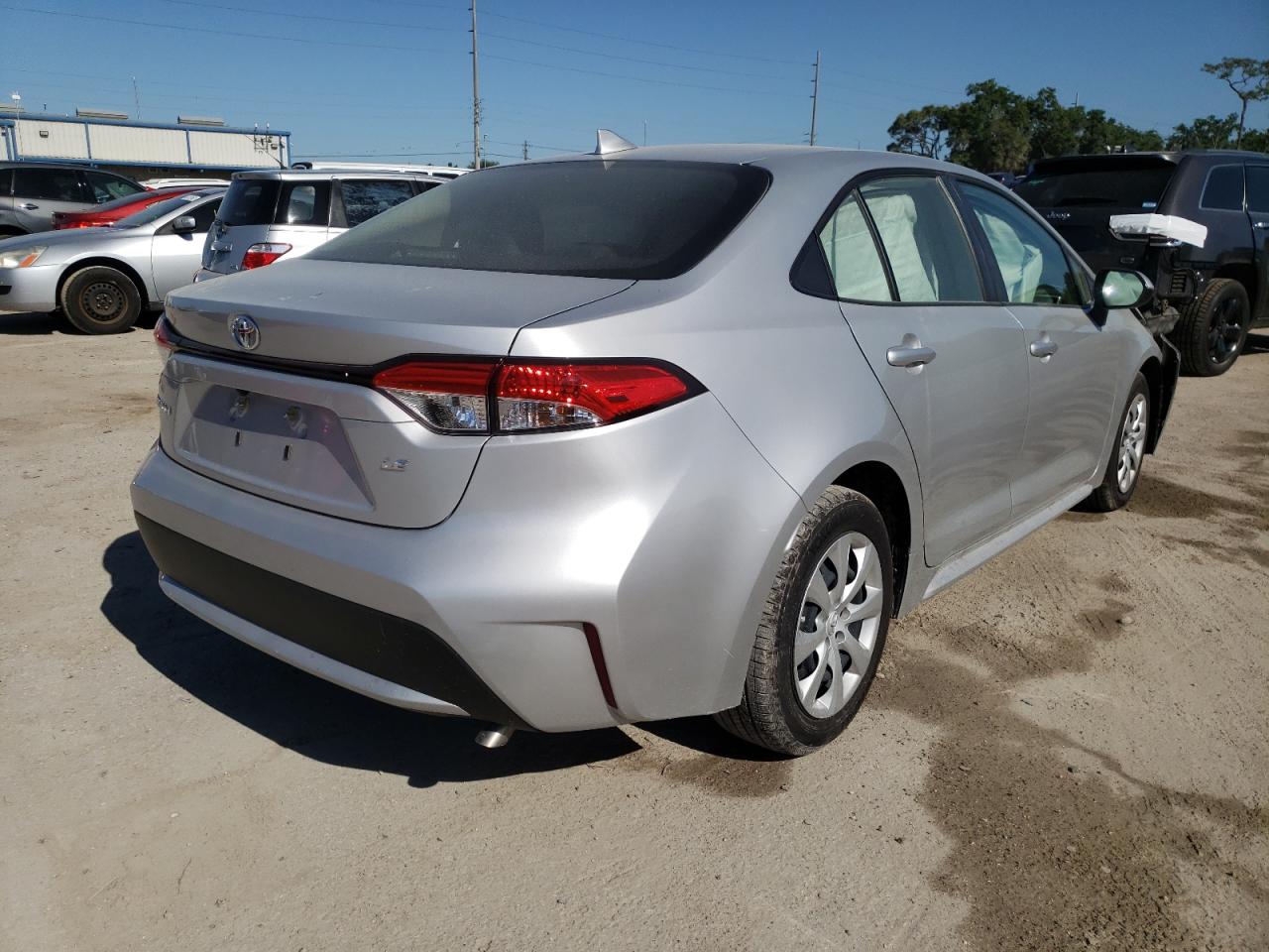 Photo 4 from auction – 2022 TOYOTA COROLLA LE with VIN JTDEPMAE8NJ192806