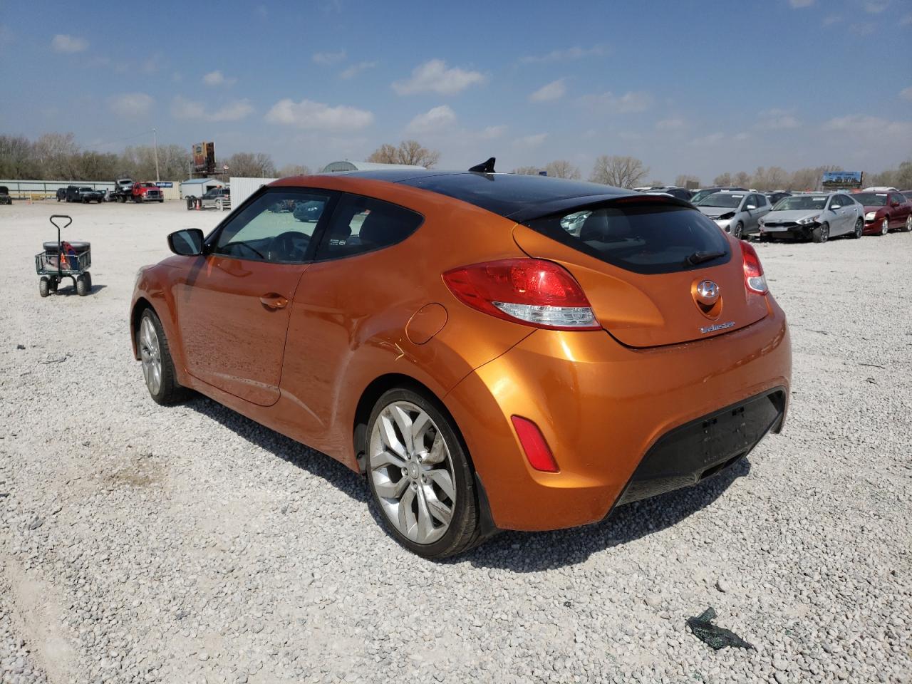 Photo 3 from auction – 2013 HYUNDAI VELOSTER with VIN KMHTC6AD1DU089273
