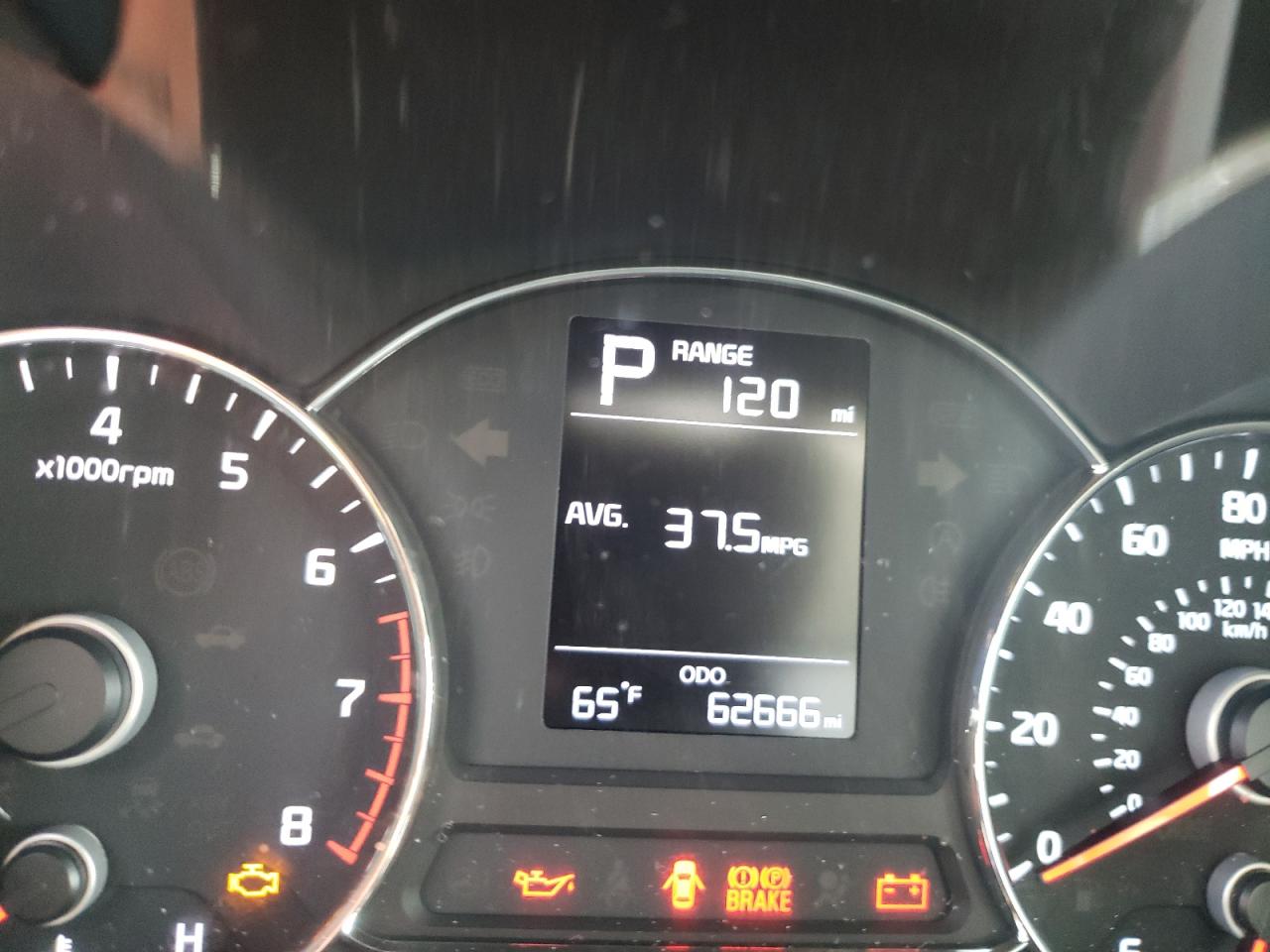 Photo 8 from auction – 2017 KIA FORTE LX with VIN 3KPFK4A7XHE022937