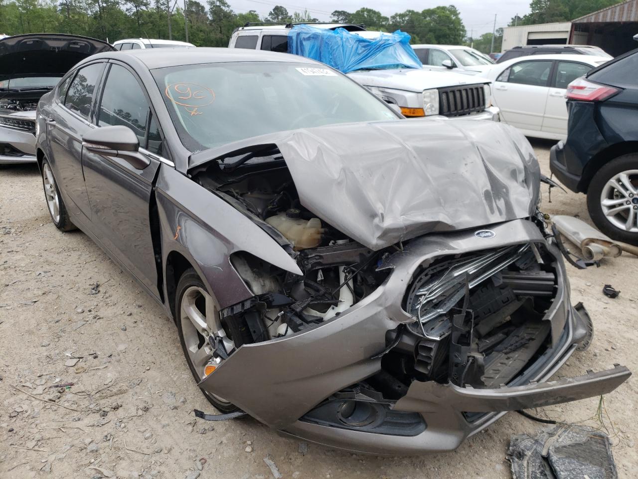 FORD FUSION SE 2013 with VIN 3FA6P0HR0DR277543 - Photo from auction