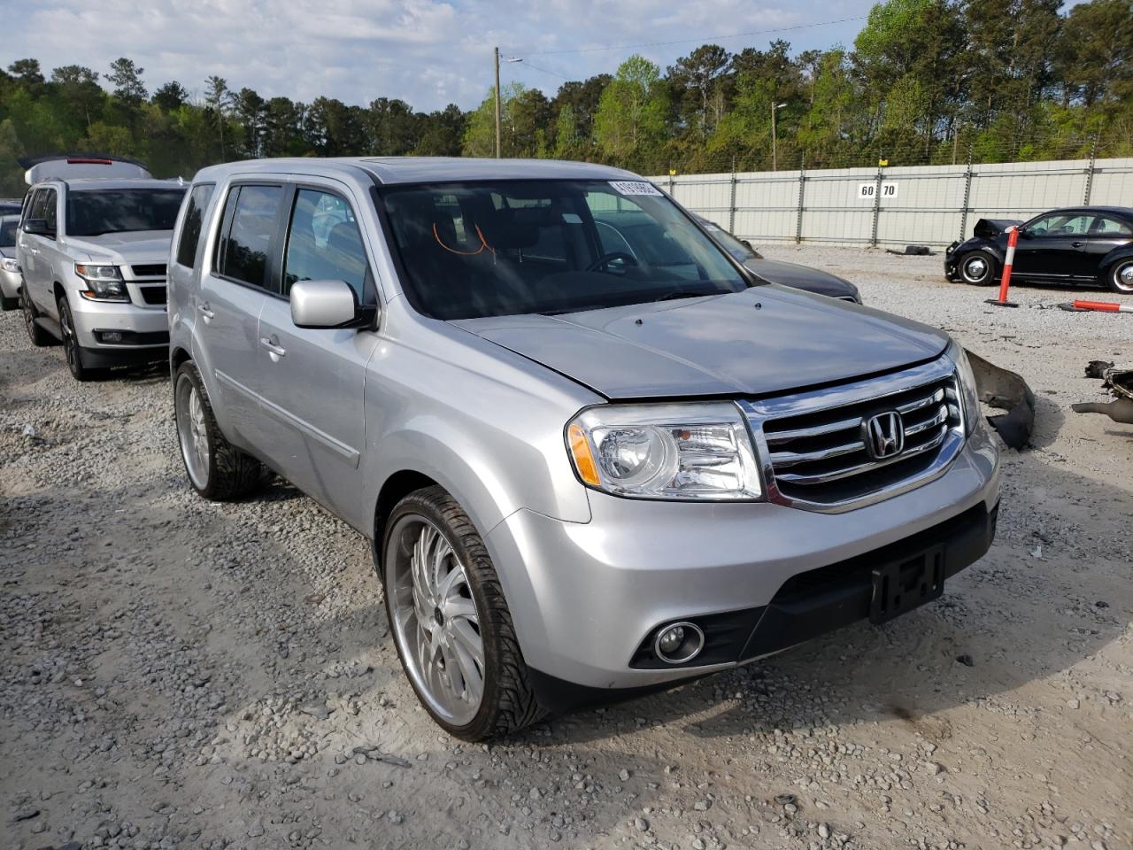 Photo 1 from auction – 2015 HONDA PILOT 4X4 with VIN 5FNYF4H50FB048598