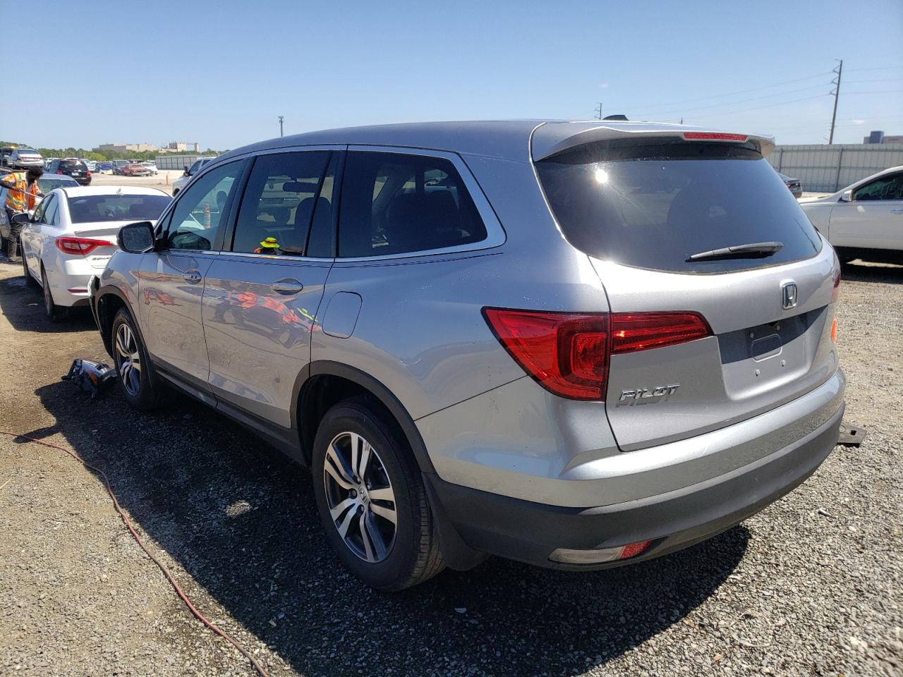 Photo 3 from auction – 2018 HONDA PILOT EX with VIN 5FNYF5H30JB033628