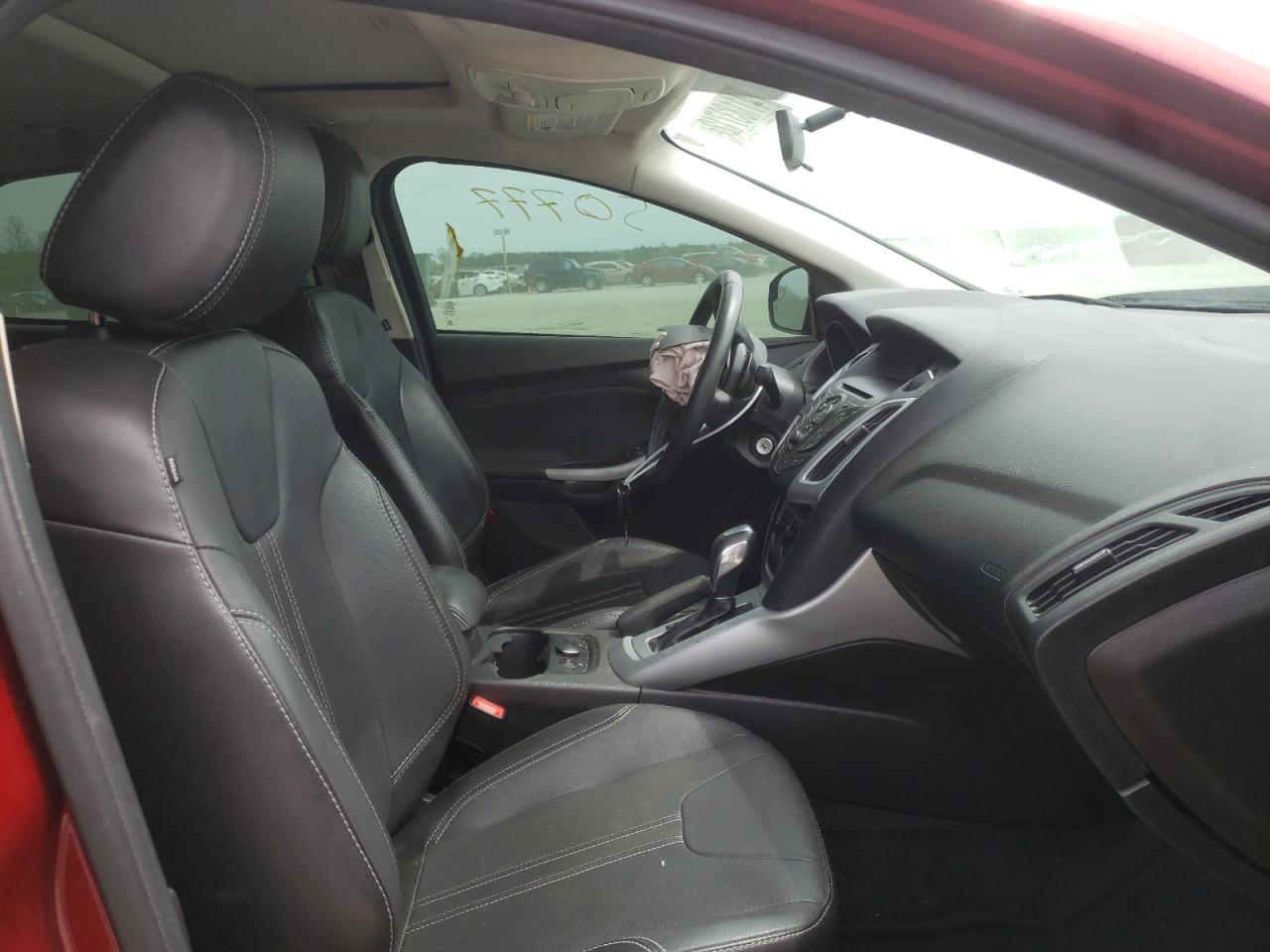 Photo 5 from auction – 2014 FORD FOCUS SE with VIN 1FADP3F22EL221392