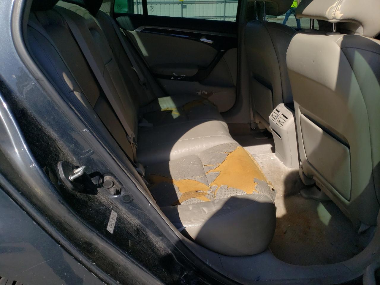 Photo 6 from auction – 2007 ACURA TL with VIN 19UUA66287A034137