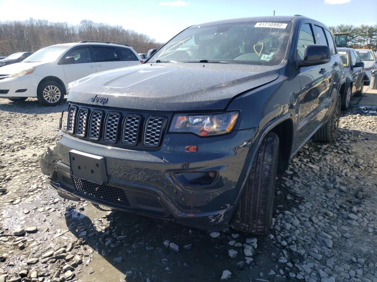 Photo 2 from auction – 2017 JEEP GRAND CHER with VIN 1C4RJFAG6HC767137