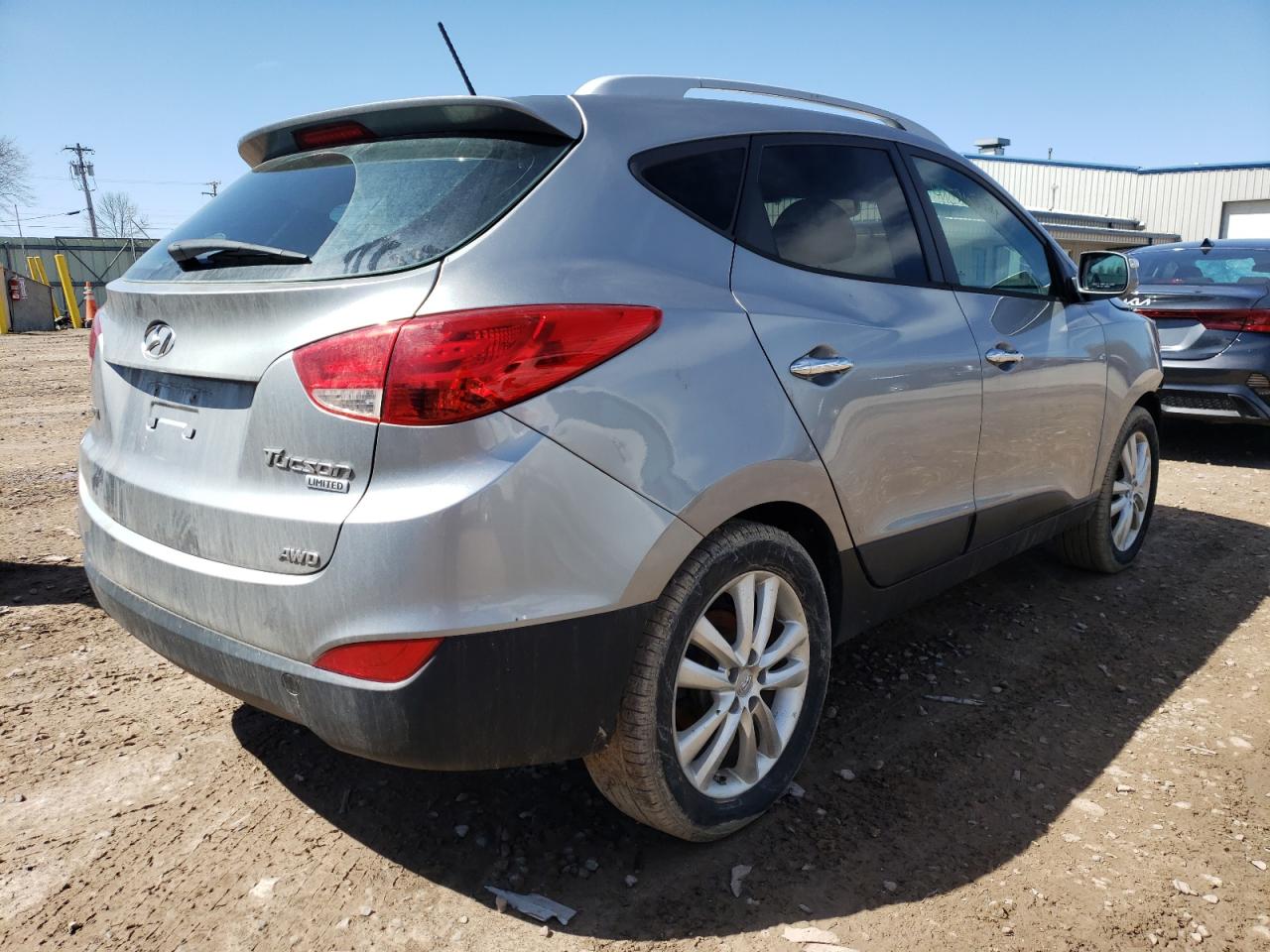 Photo 4 from auction – 2012 HYUNDAI TUCSON GLS with VIN KM8JUCAC4CU370282