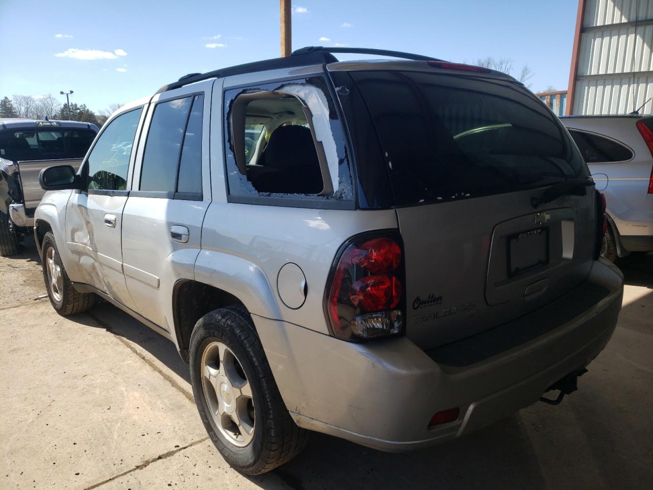 Photo 3 from auction – 2008 CHEVROLET TRAILBLAZE with VIN 1GNDT13S982120124