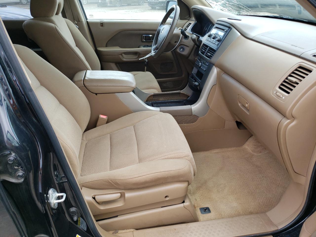 Photo 5 from auction – 2006 HONDA PILOT EX with VIN 2HKYF18456H539837