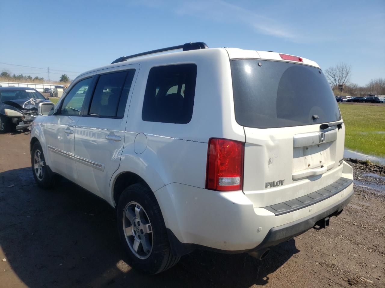 Photo 3 from auction – 2011 HONDA PILOT TOUR with VIN 5FNYF4H96BB080789