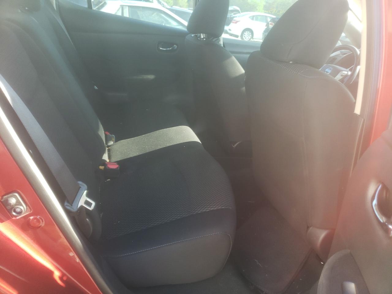 Photo 6 from auction – 2015 NISSAN LEAF S with VIN 1N4AZ0CP0FC328583