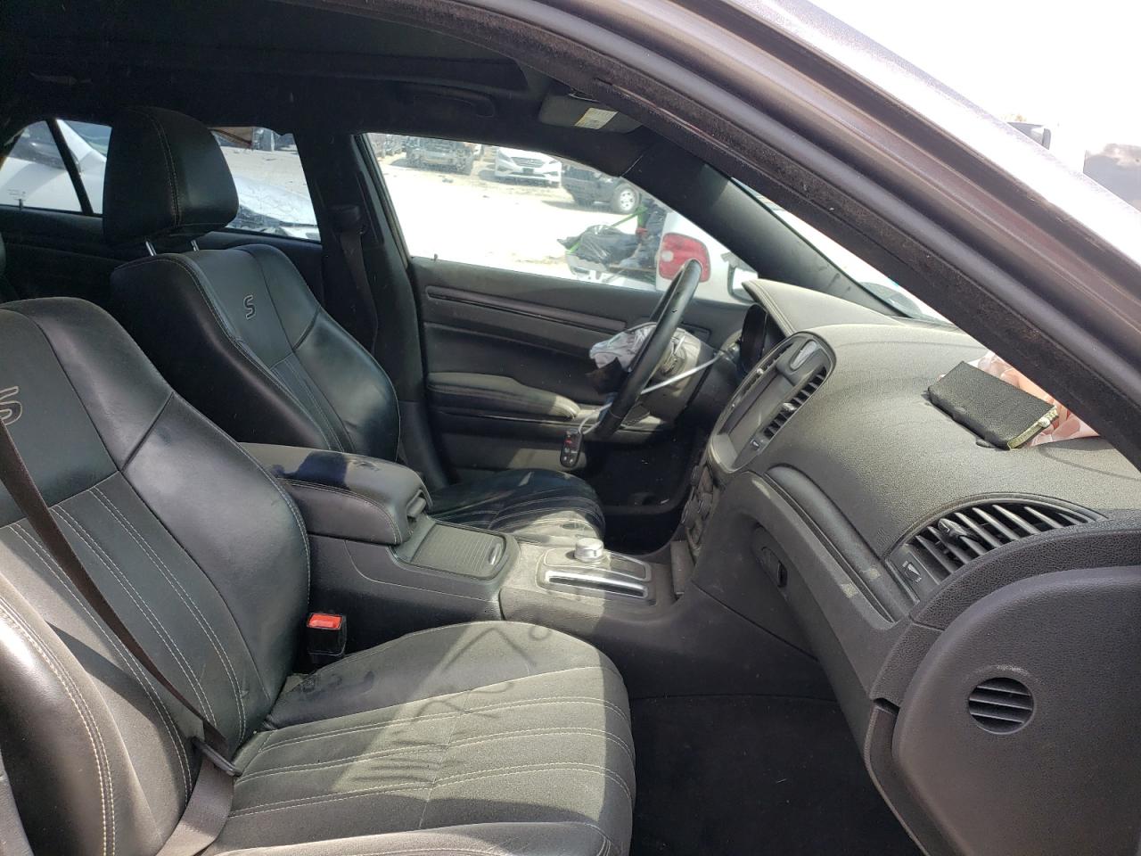 Photo 5 from auction – 2015 CHRYSLER 300 S with VIN 2C3CCAGGXFH787206