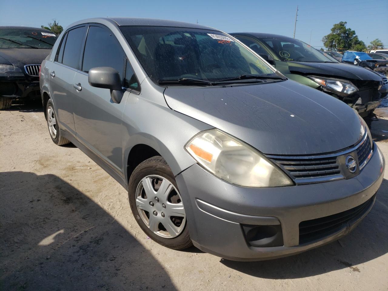 NISSAN VERSA S 2009 with VIN 3N1BC11E59L352672 - Photo from auction