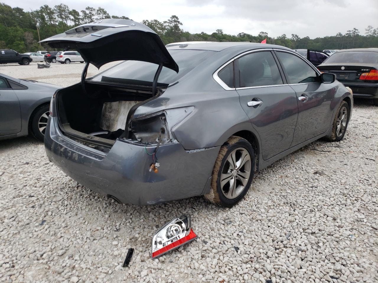 Photo 4 from auction – 2014 NISSAN ALTIMA 2.5 with VIN 1N4AL3AP1EN368793