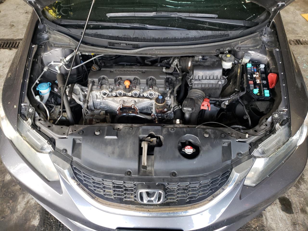 Photo 7 from auction – 2015 HONDA CIVIC LX with VIN 19XFB2E50FE013688