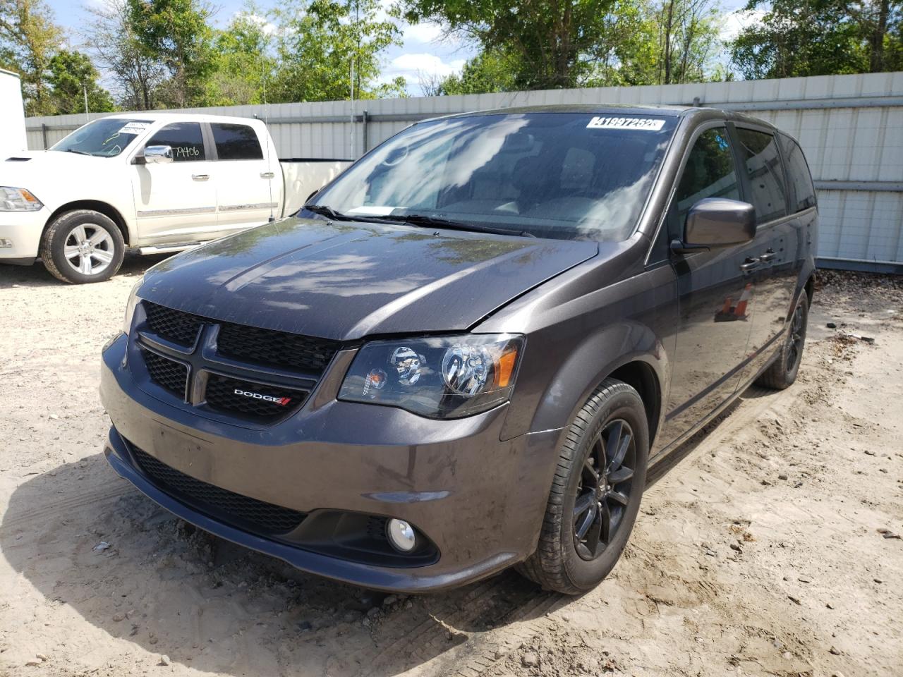 Photo 2 from auction – 2019 DODGE GRAND CARA with VIN 2C4RDGEG8KR764326