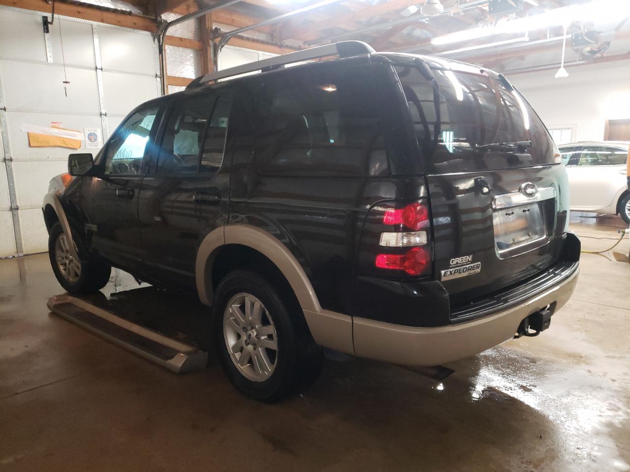 Photo 3 from auction – 2006 FORD EXPLORER E with VIN 1FMEU74E26UA91259