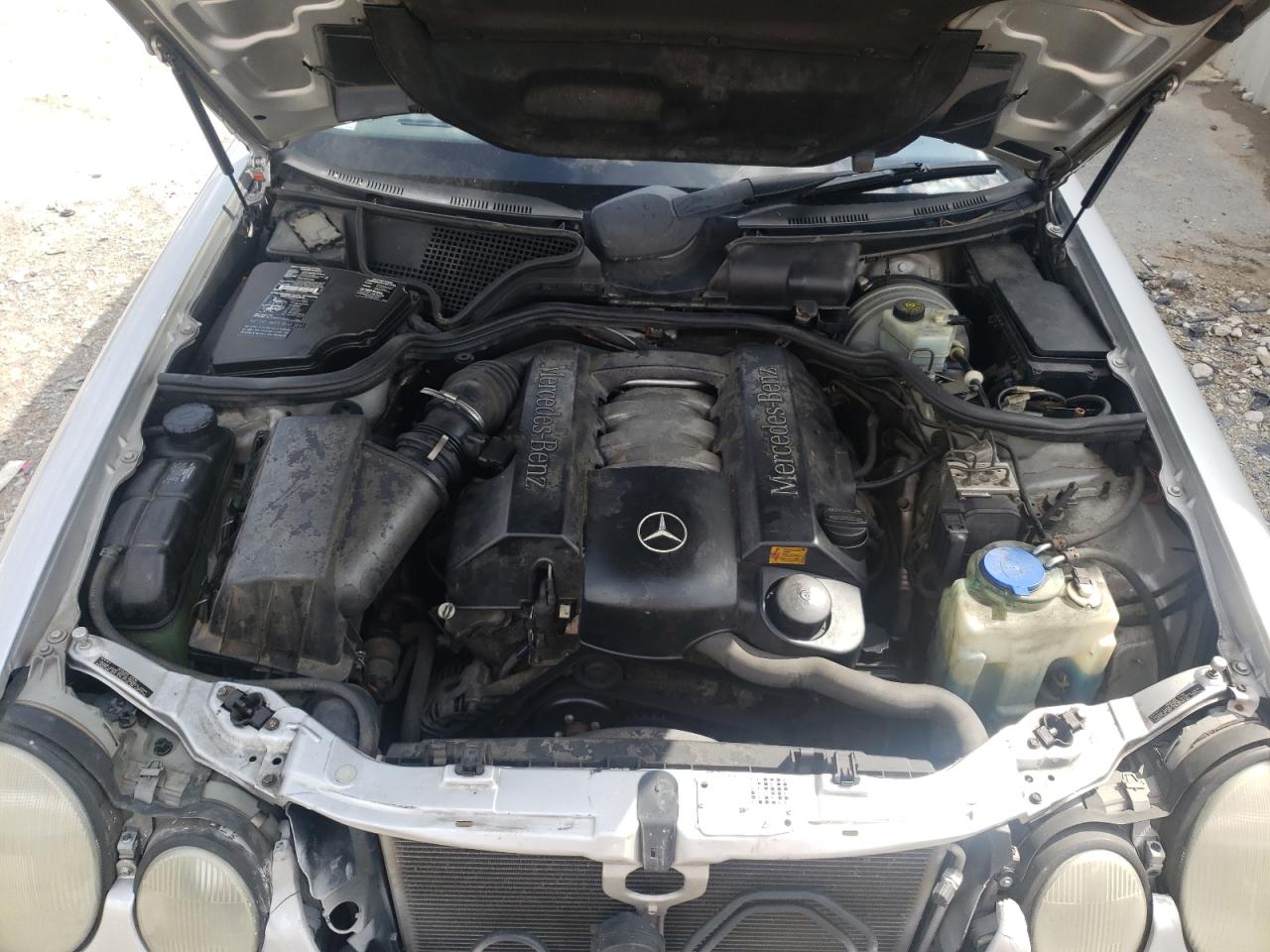 Photo 7 from auction – 2000 MERCEDES-BENZ E 320 4MAT with VIN WDBJF82J7YX042836