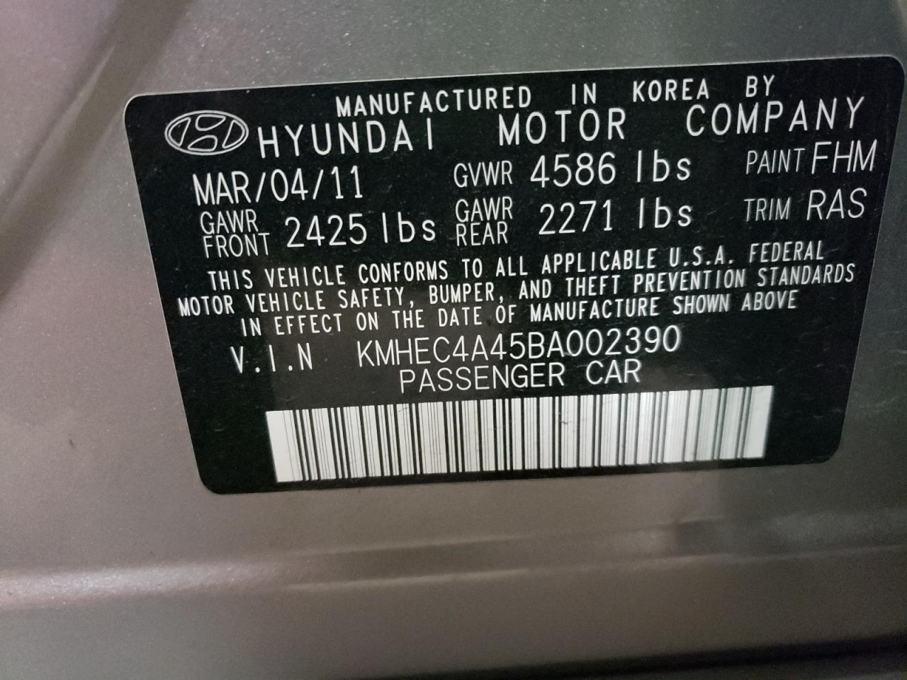 Photo 10 from auction – 2011 HYUNDAI SONATA HYB with VIN KMHEC4A45BA002390