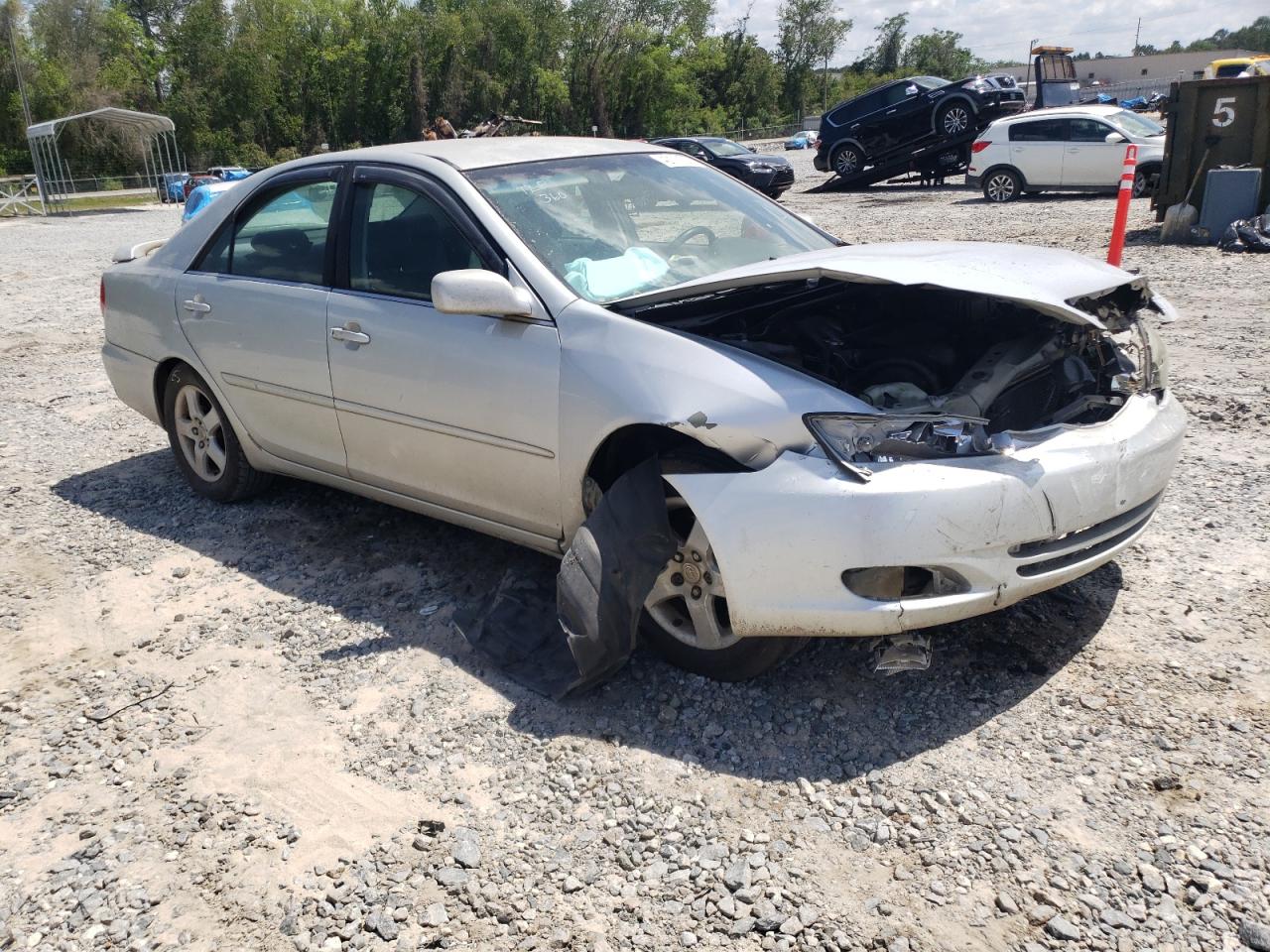 TOYOTA CAMRY LE 2002 with VIN 4T1BF32K42U013042 - Photo from auction