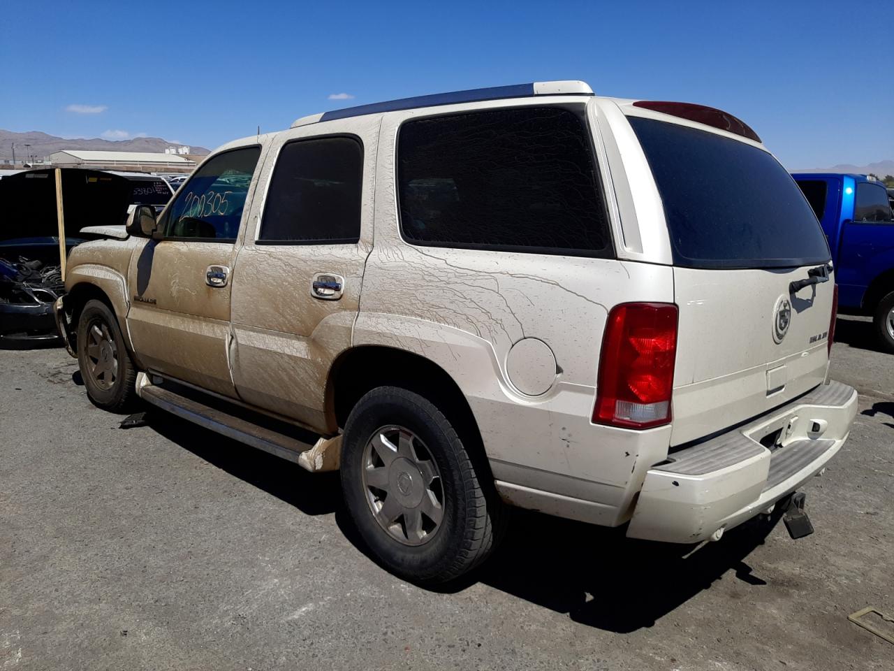 Photo 3 from auction – 2004 CADILLAC ESCALADE L with VIN 1GYEC63T74R113591