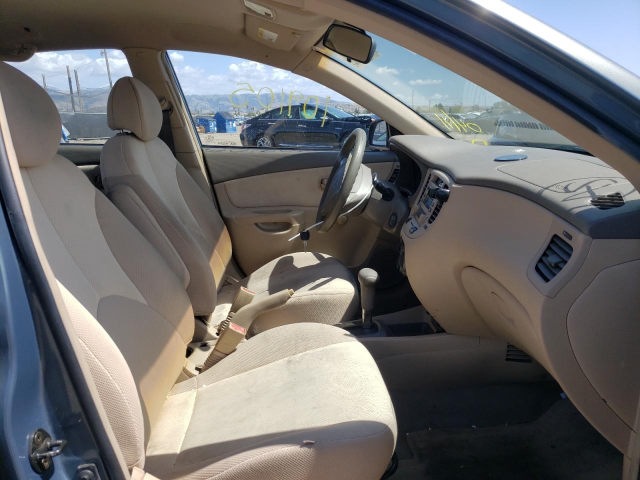 Photo 5 from auction – 2006 KIA RIO with VIN KNADE123466174625