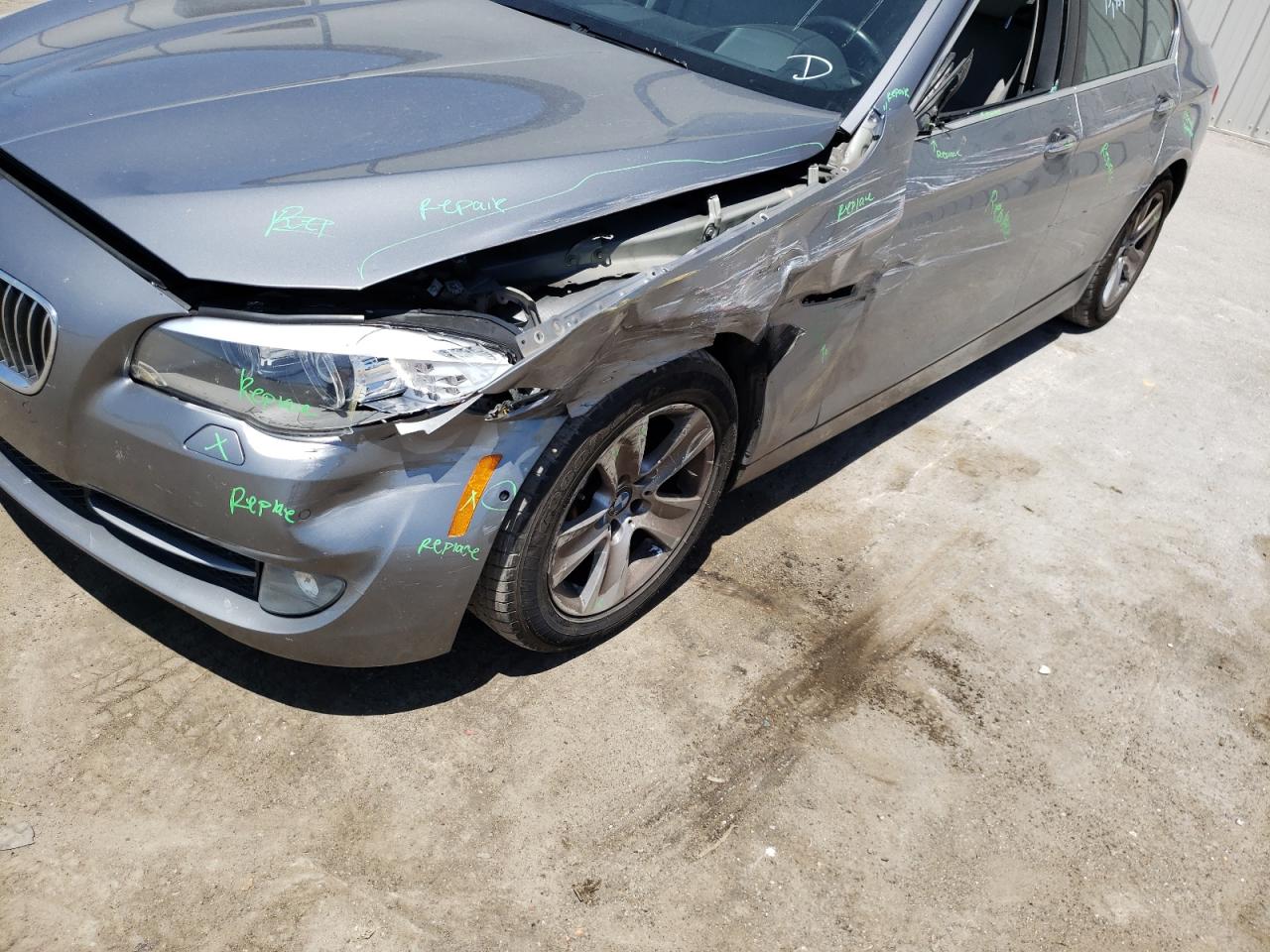 Photo 9 from auction – 2013 BMW 528 XI with VIN WBAXH5C5XDDW11788