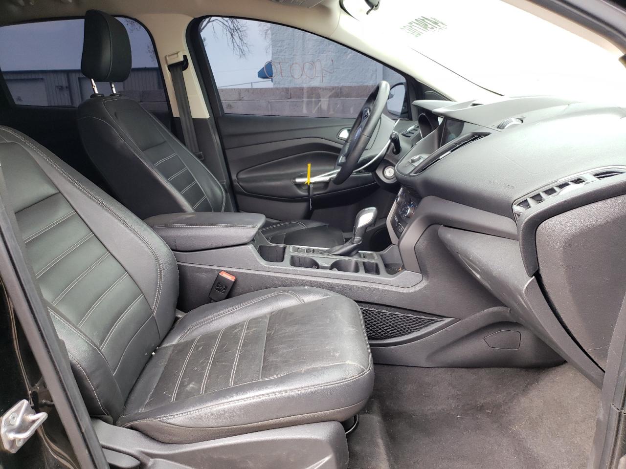 Photo 5 from auction – 2018 FORD ESCAPE SEL with VIN 1FMCU9HD3JUB83476