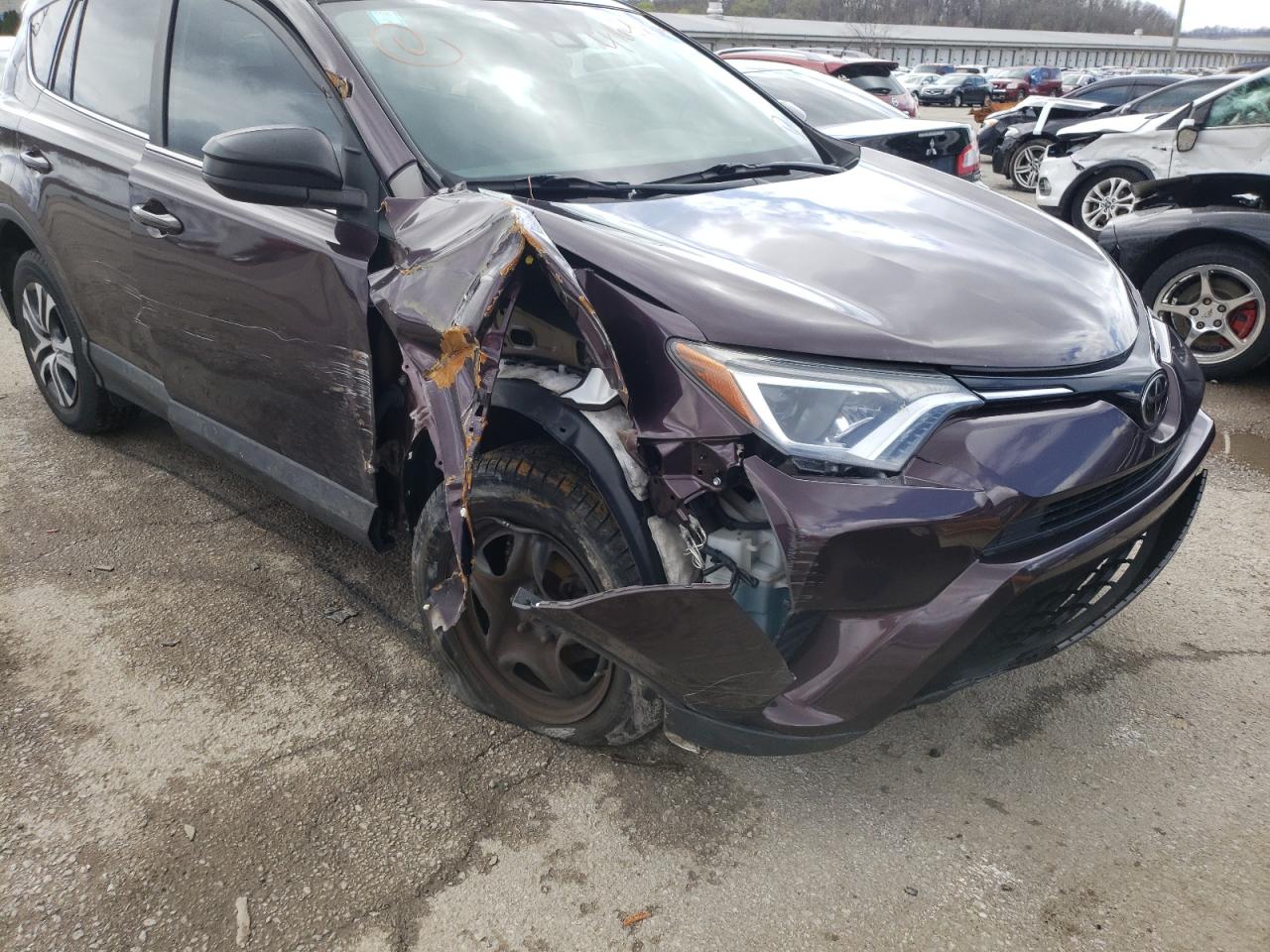 Photo 9 from auction – 2017 TOYOTA RAV4 LE with VIN 2T3ZFREV8HW348313