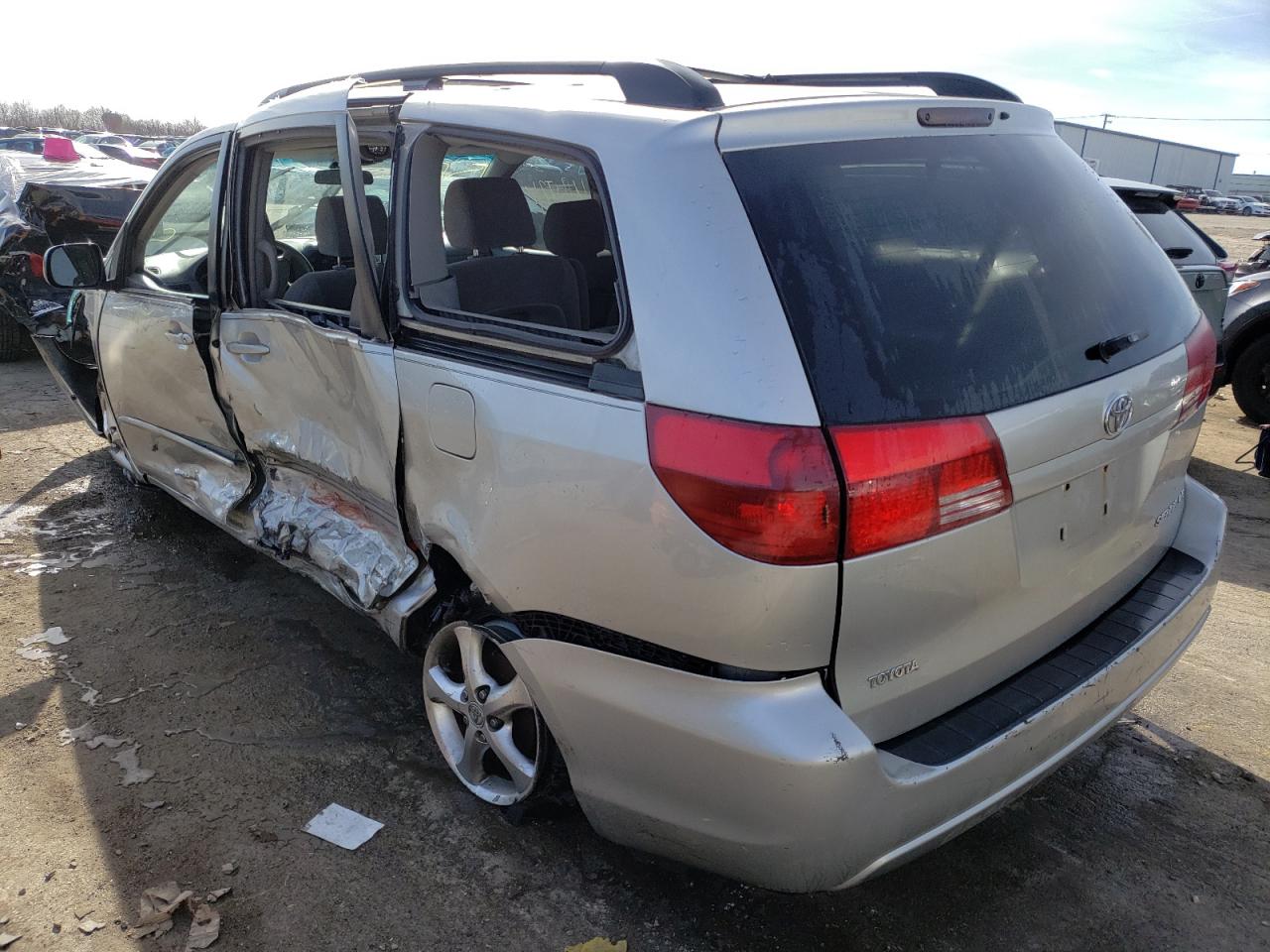 Photo 3 from auction – 2004 TOYOTA SIENNA CE with VIN 5TDZA23C54S062194