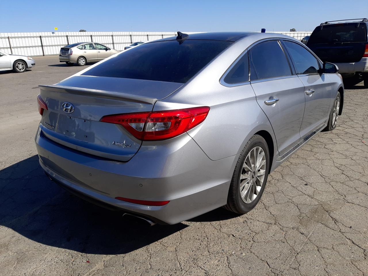 Photo 4 from auction – 2015 HYUNDAI SONATA SPO with VIN 5NPE34AF9FH048910