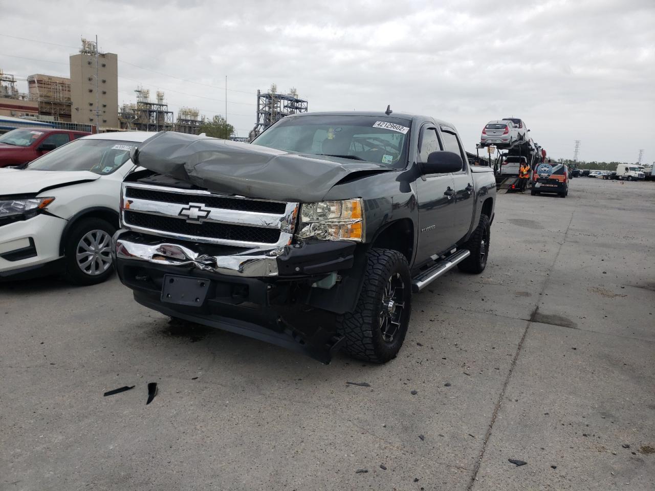 Photo 2 from auction – 2011 CHEVROLET SILVERADO with VIN 3GCPKREA6BG295702