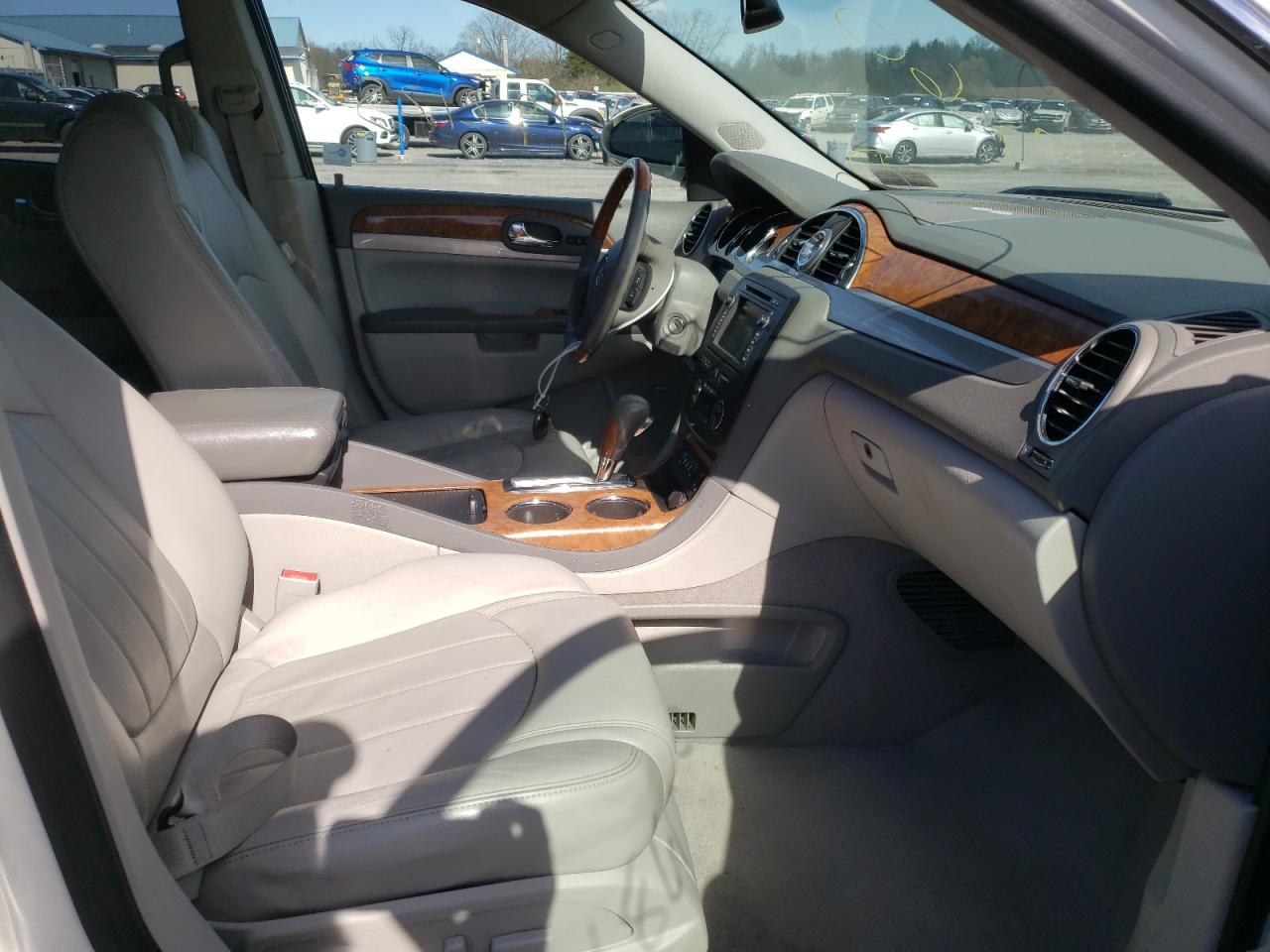 Photo 5 from auction – 2011 BUICK ENCLAVE CX with VIN 5GAKVCED8BJ230598