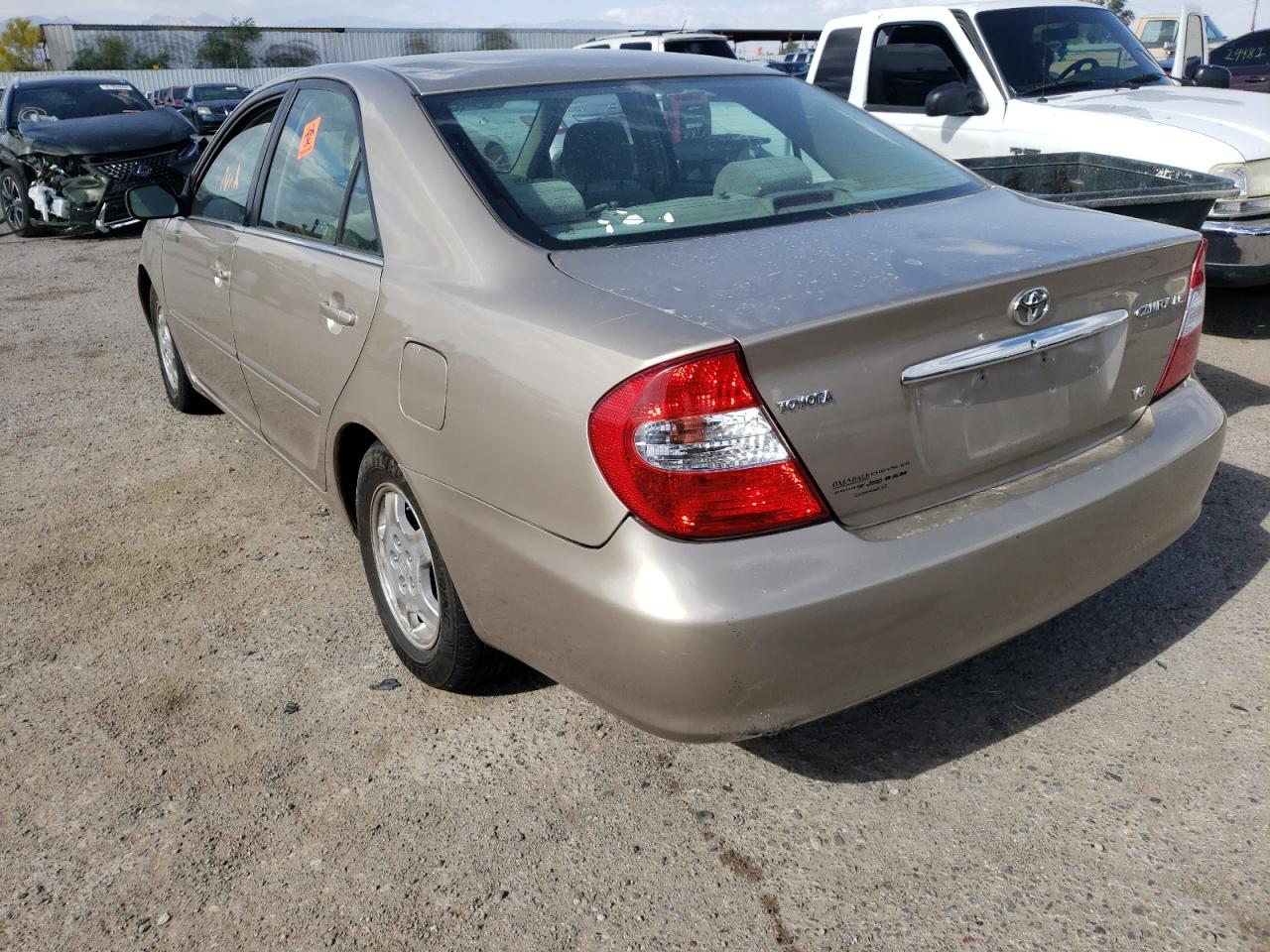 Photo 3 from auction – 2002 TOYOTA CAMRY LE with VIN 4T1BF30K12U018461