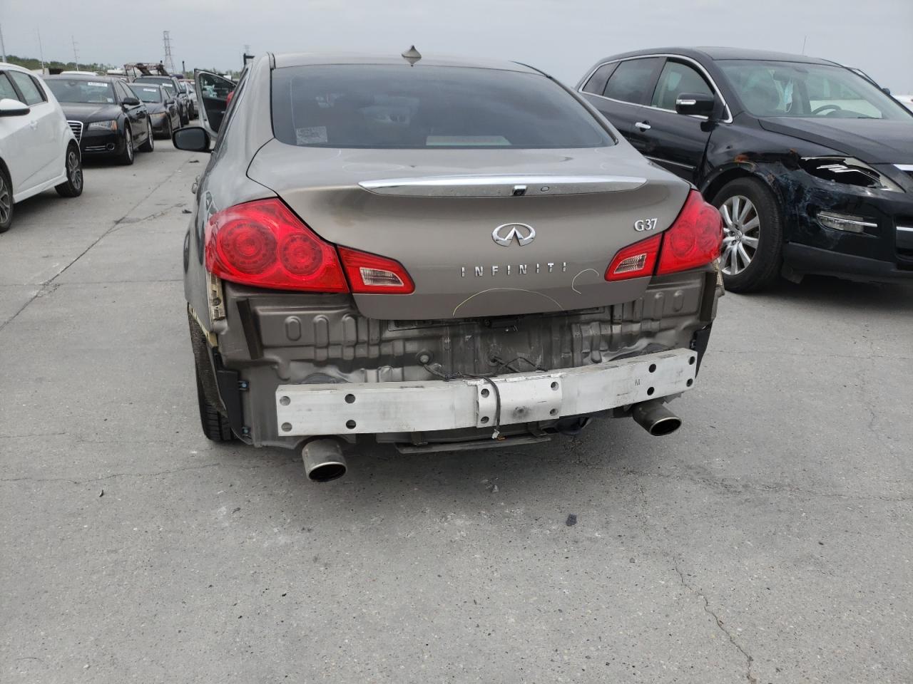Photo 9 from auction – 2010 INFINITI G37 BASE with VIN JN1CV6AP1AM407657