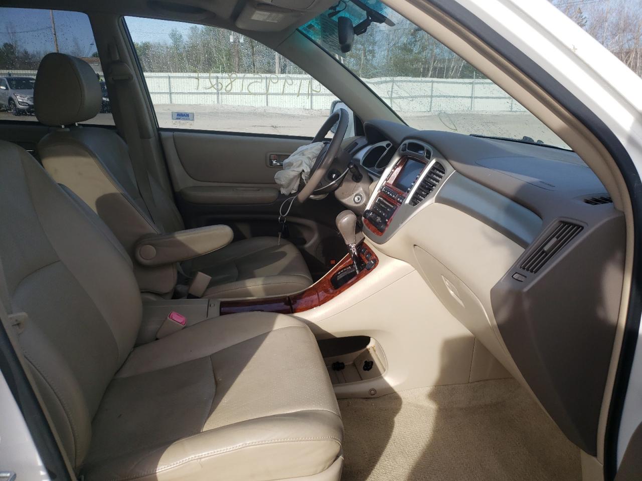 Photo 5 from auction – 2006 TOYOTA HIGHLANDER with VIN JTEDW21A060011930
