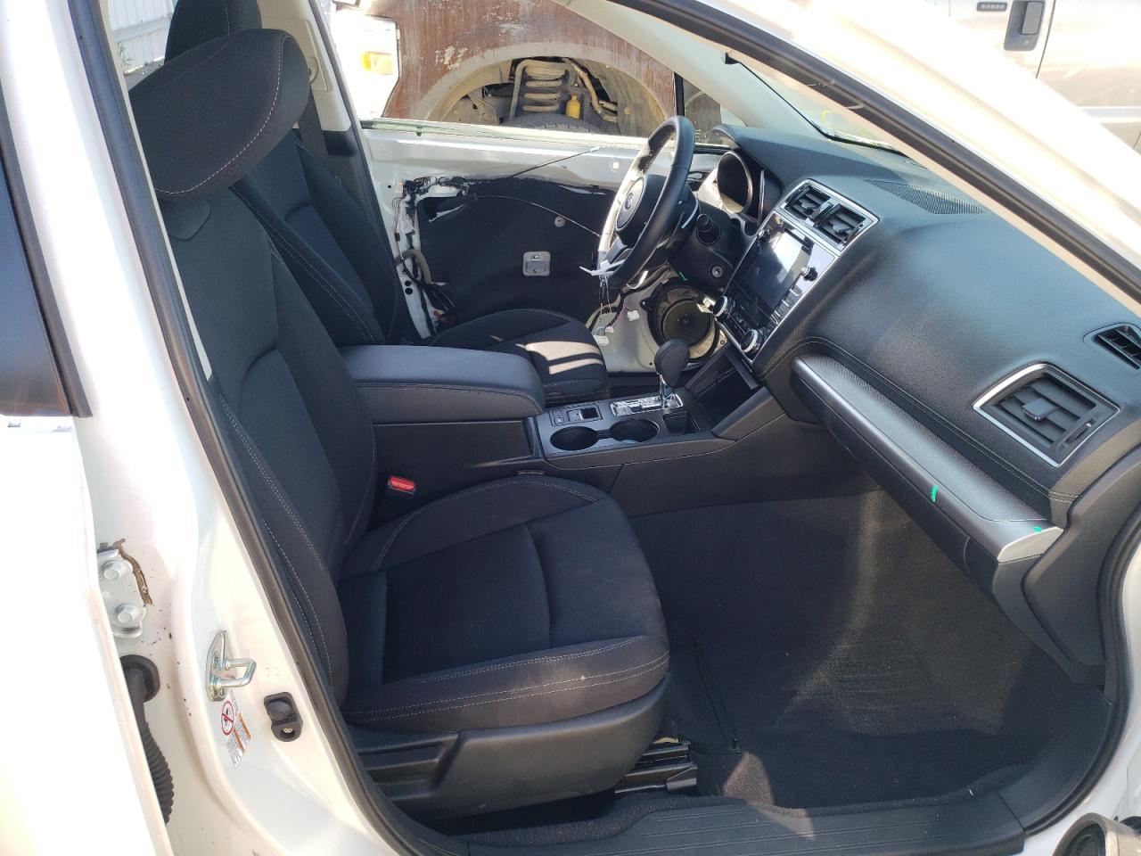 Photo 5 from auction – 2019 SUBARU LEGACY 2.5 with VIN 4S3BNAF60K3004997