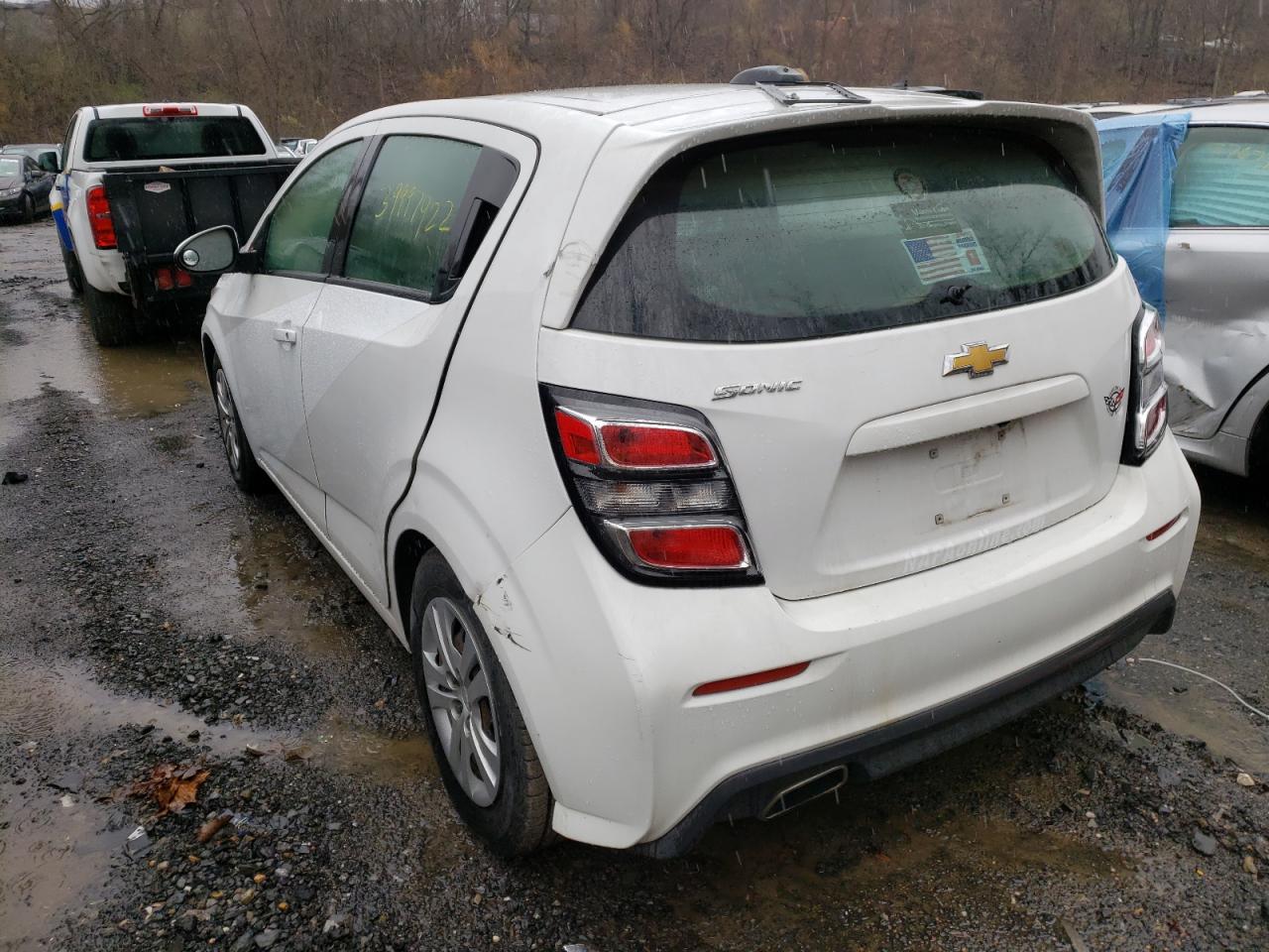 Photo 3 from auction – 2019 CHEVROLET SONIC with VIN 1G1JG6SB4K4144091
