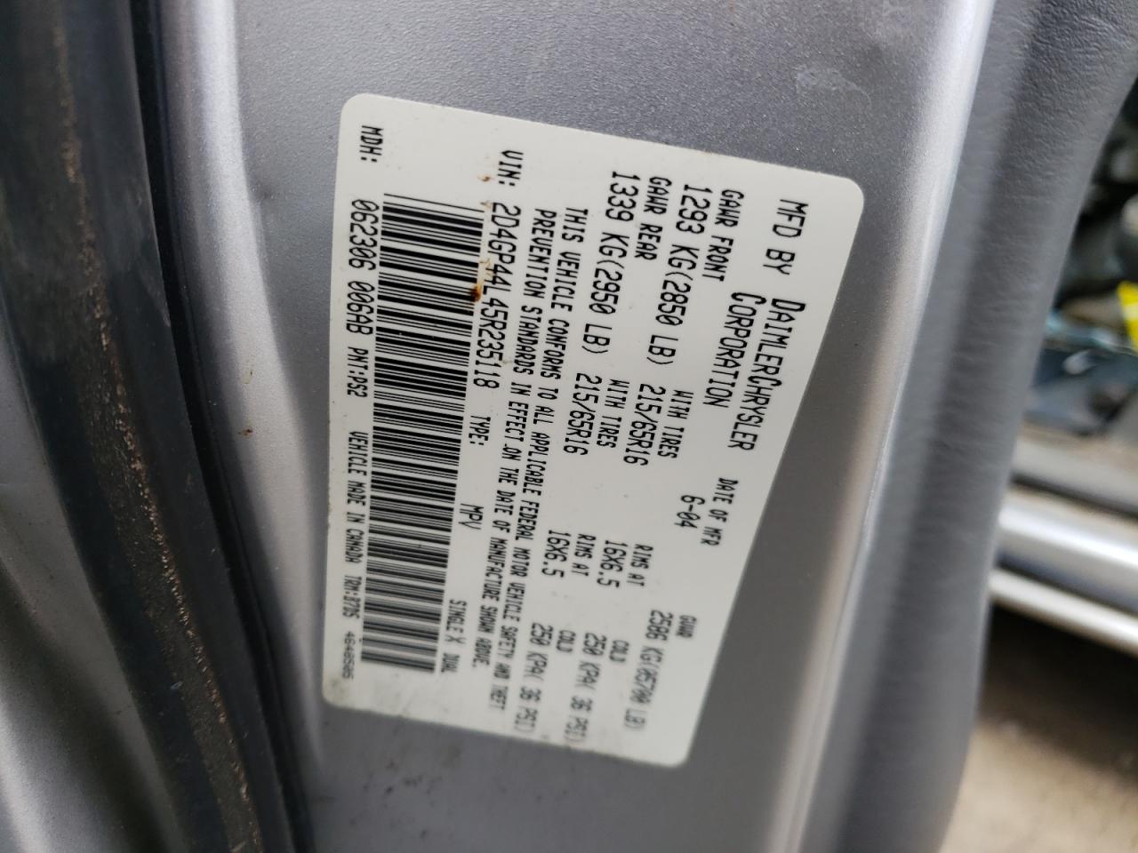 Photo 10 from auction – 2005 DODGE GRAND CARA with VIN 2D4GP44L45R235118