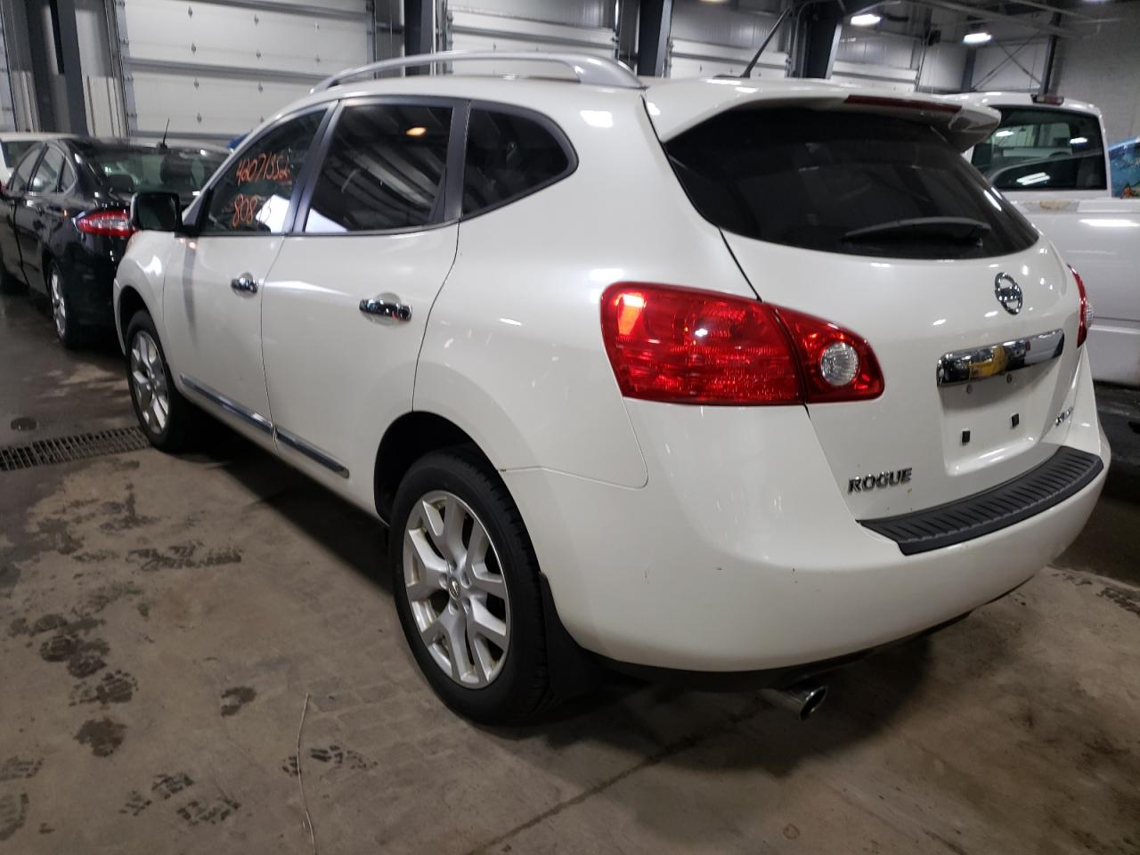 Photo 3 from auction – 2012 NISSAN ROGUE S with VIN JN8AS5MV3CW365604