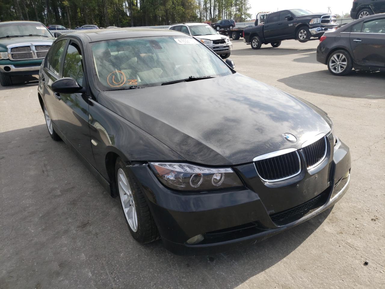 BMW 325 I 2006 with VIN WBAVB13596KX41383 - Photo from auction
