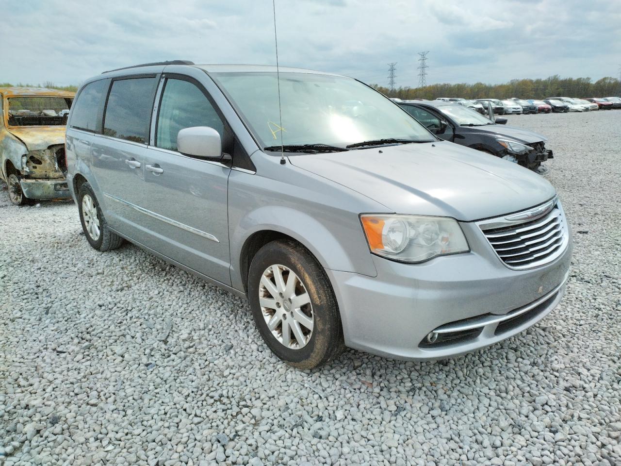 CHRYSLER TOWN & COU 2014 with VIN 2C4RC1BG3ER215190 - Photo from auction