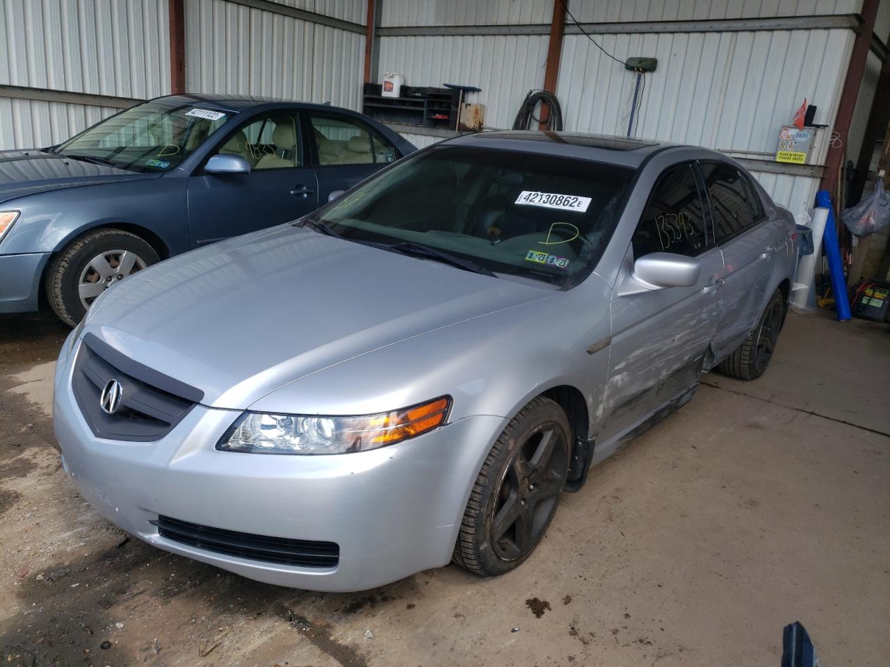Photo 2 from auction – 2005 ACURA TL with VIN 19UUA66235A029232