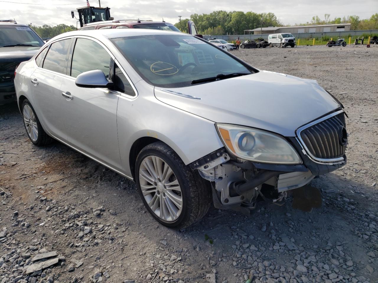 BUICK VERANO 2013 with VIN 1G4PP5SK3D4241535 - Photo from auction