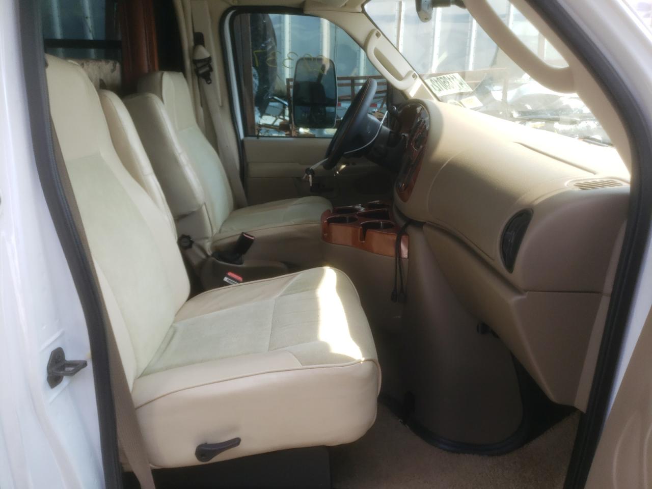 Photo 5 from auction – 2007 WILDWOOD CAMPER with VIN 1FDXE45S27DB29101