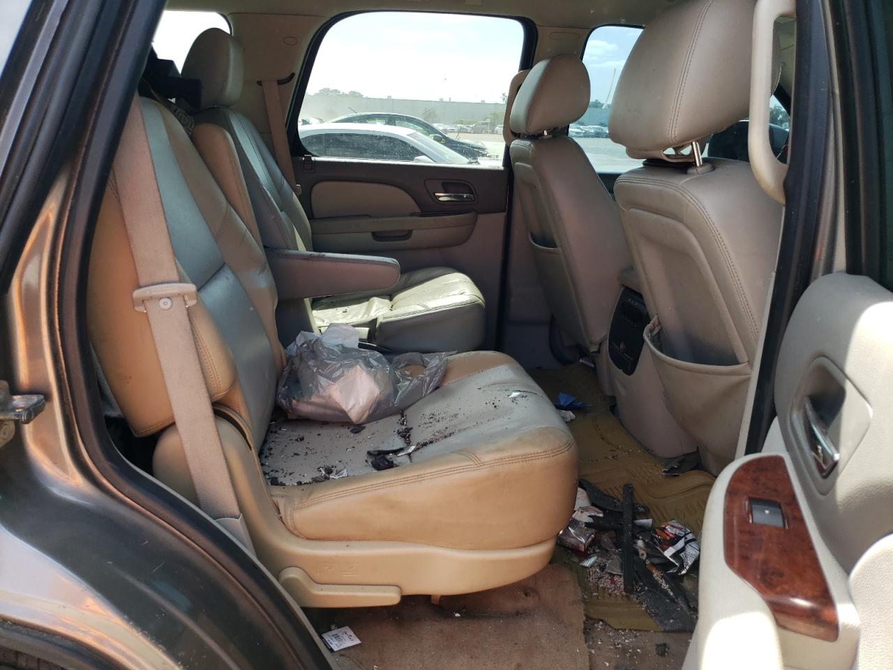 Photo 6 from auction – 2012 CHEVROLET TAHOE C150 with VIN 1GNSCBE08CR228436