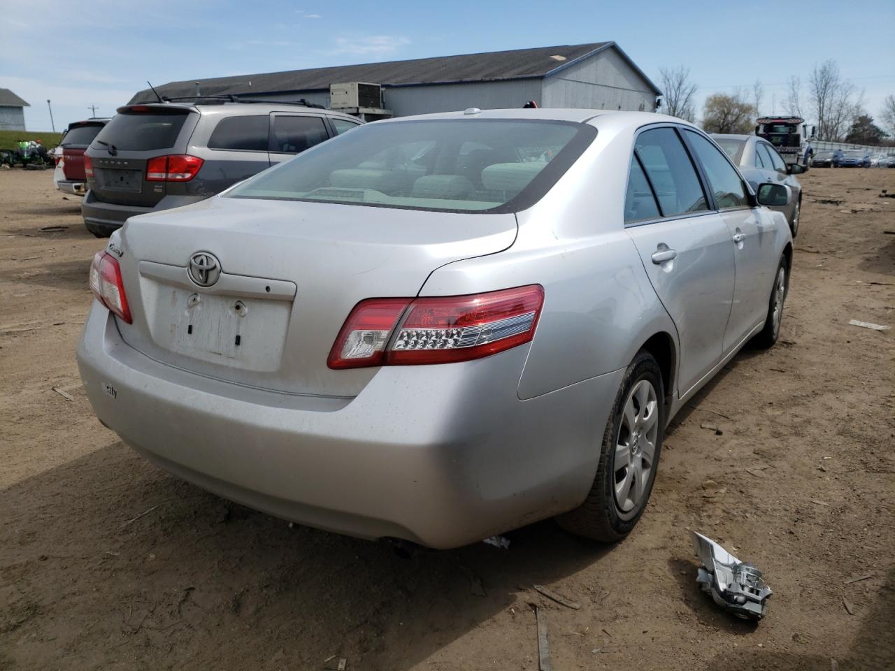 Photo 4 from auction – 2010 TOYOTA CAMRY BASE with VIN 4T4BF3EK5AR074884